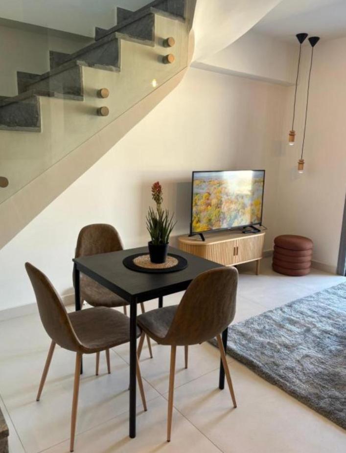Luxury Maisonette With Shared Pool Athen Eksteriør billede